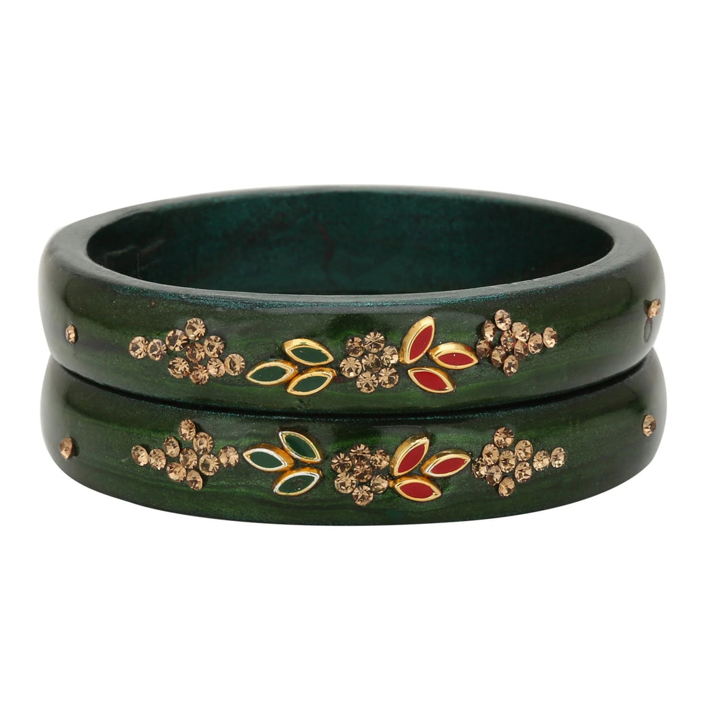 Front view of Emerald Green Traditional Lakh Bangles